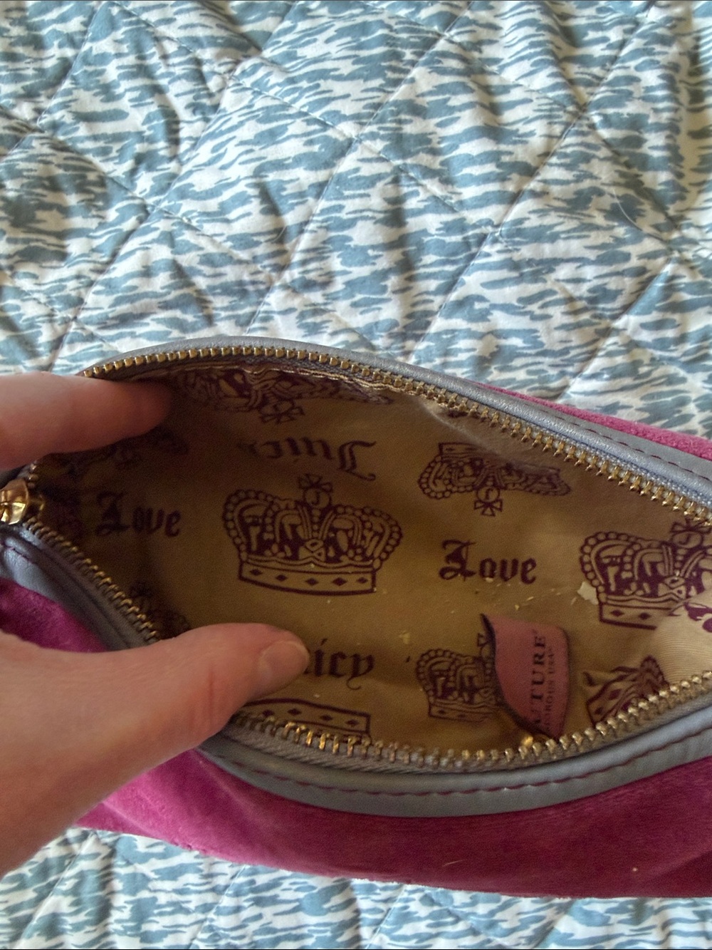 Vintage Juicy Couture Plush Velour Burgundy Barrel Bag with Chain Strap - Picture 5 of 10